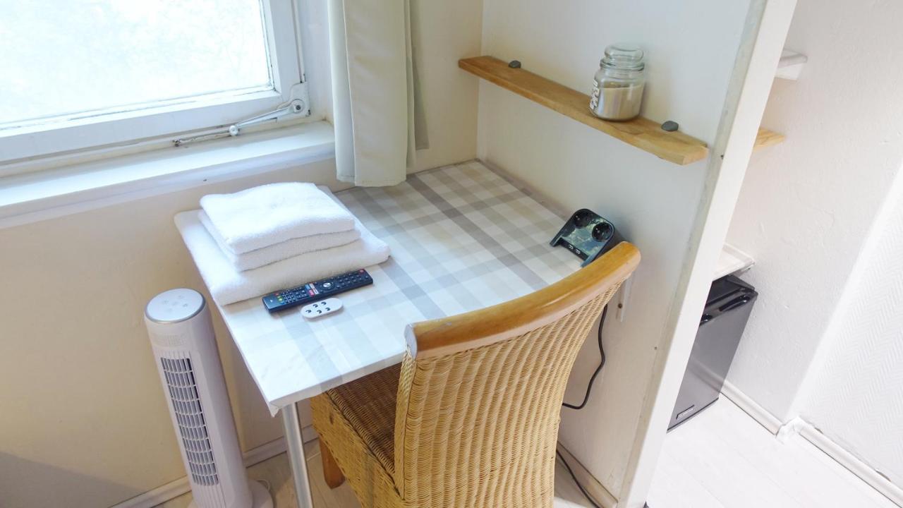 1 Zimmer In Wohngemeinschaft, Netflix, Premium Kabelfernsehen, Kueche Apartment Berlin Exterior photo